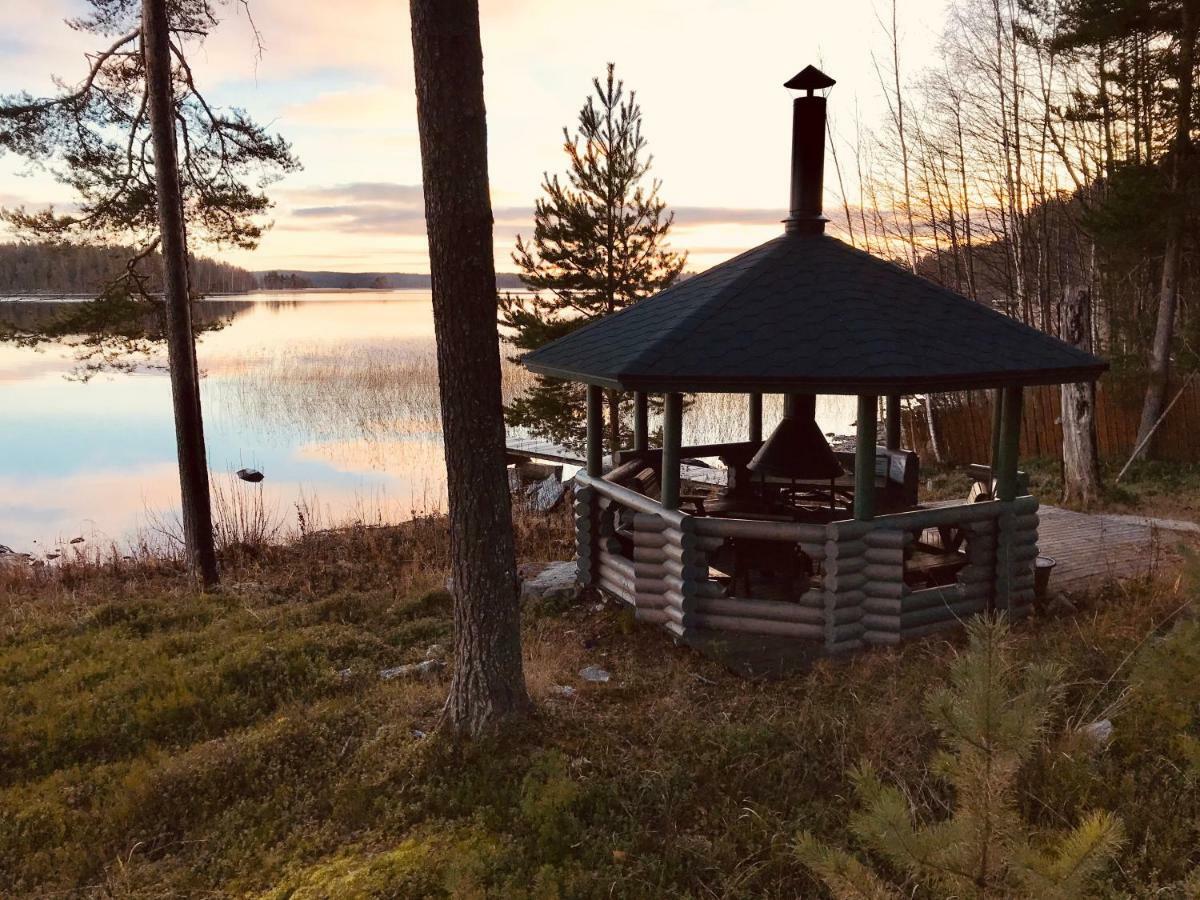 Kujanpaeae | Paajoen Vuokramoekit Hotel Himos Exterior photo